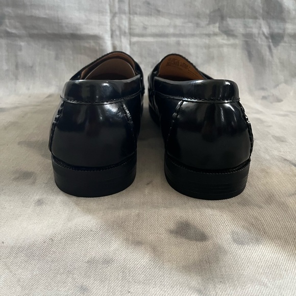 G.H. Bass and Co. Larson Weejuns Loafers - Picture 6 of 10